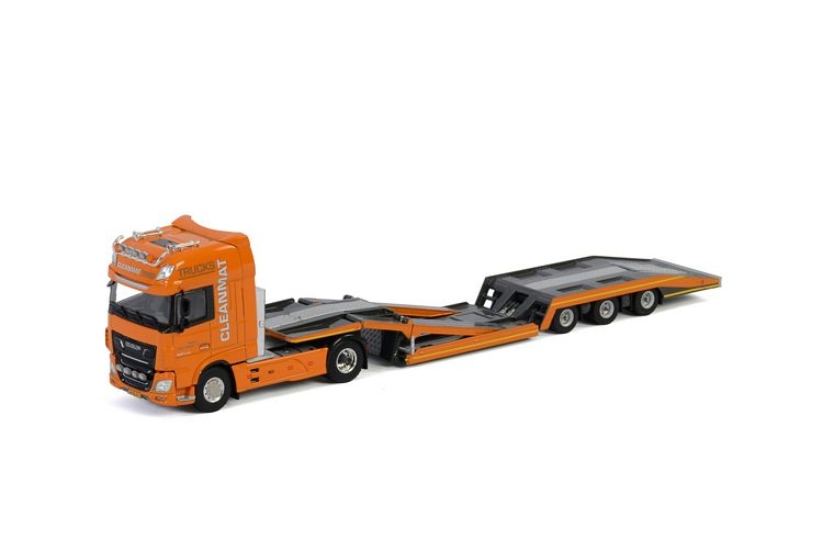 DAF XF SSC MY2017 Truck Transporter  Clean Mat