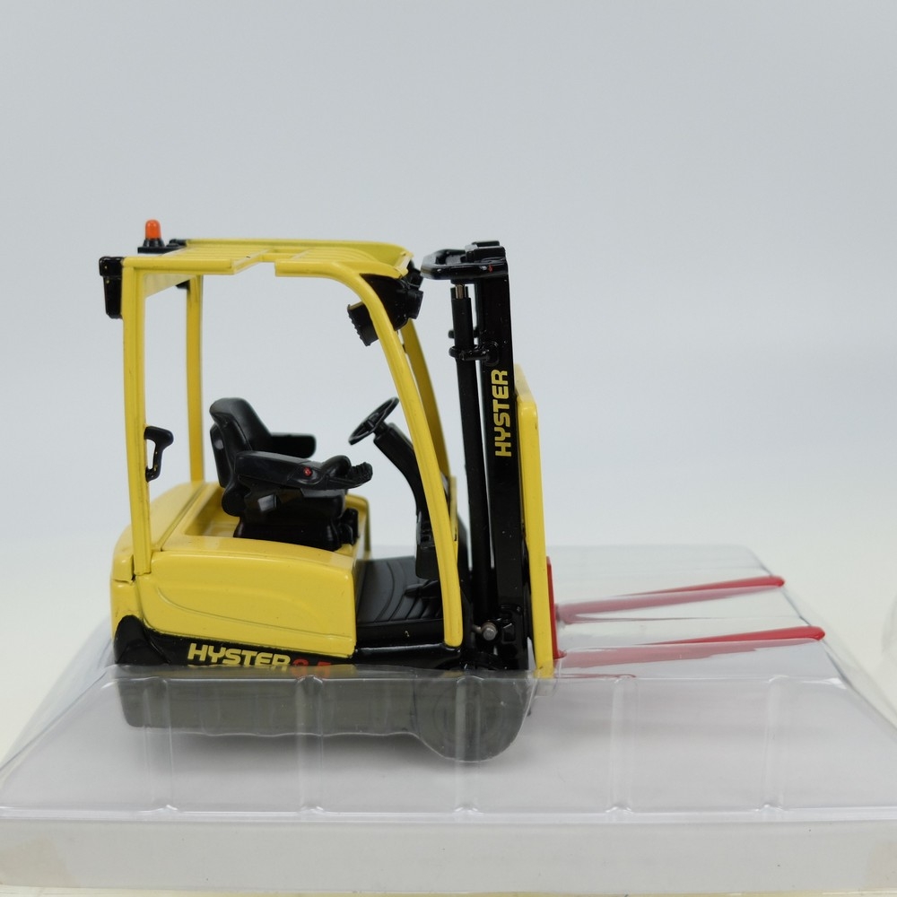 Hyster 3.5  Electric Forklift