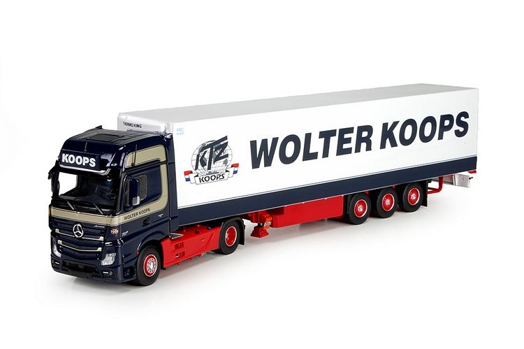 Mercedes Actros MP4 Gigaspace Wolter Koops