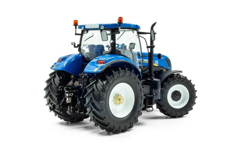New Holland T7.220 AC Tier 4A blue