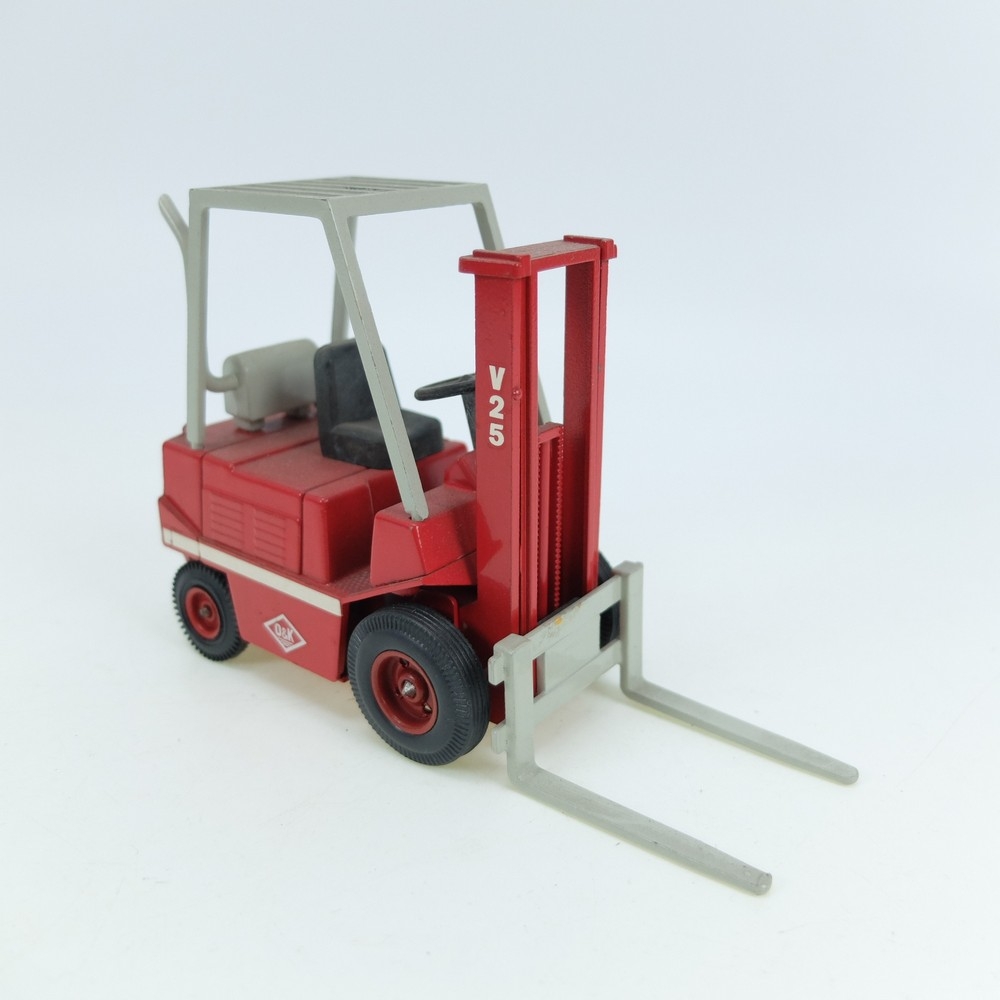 O&K V25 Forklift  grey red