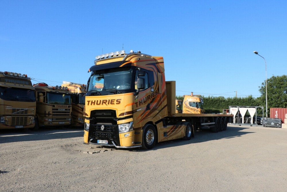 Renault Trucks T High Flatbed Trailer   Thuries