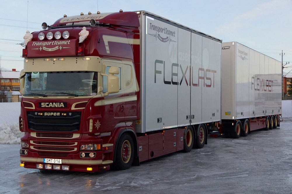 Scania R6 Topline  Riged Drawbar  TransportTeamet Flexilast